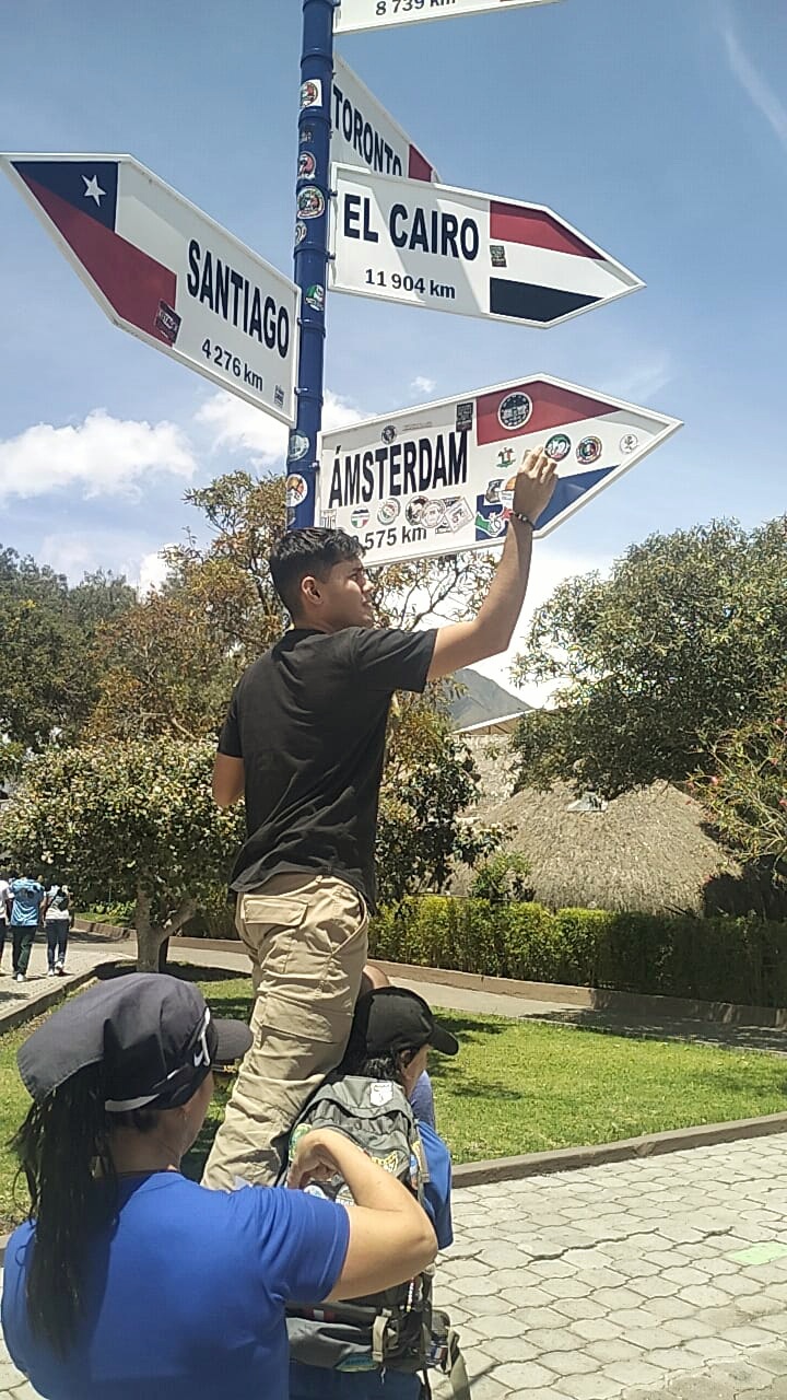 Mitad del Mundo Foto 2